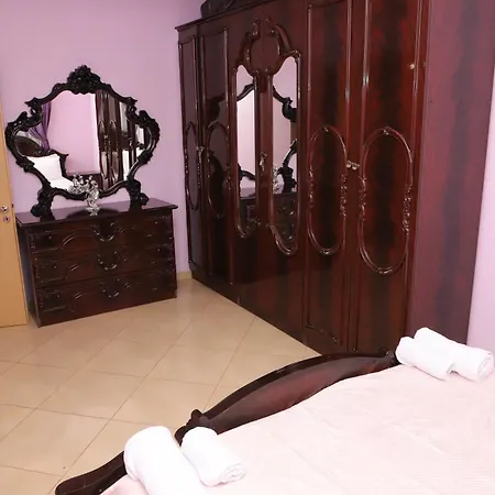 Rita Apartment